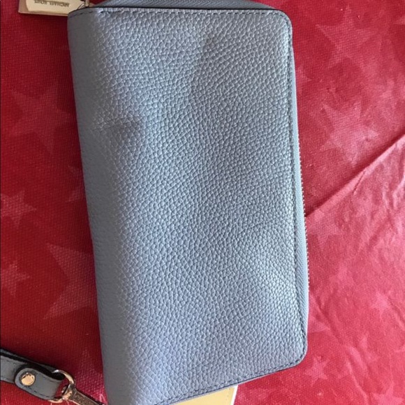 Michael Kors wristlet - Picture 2 of 3